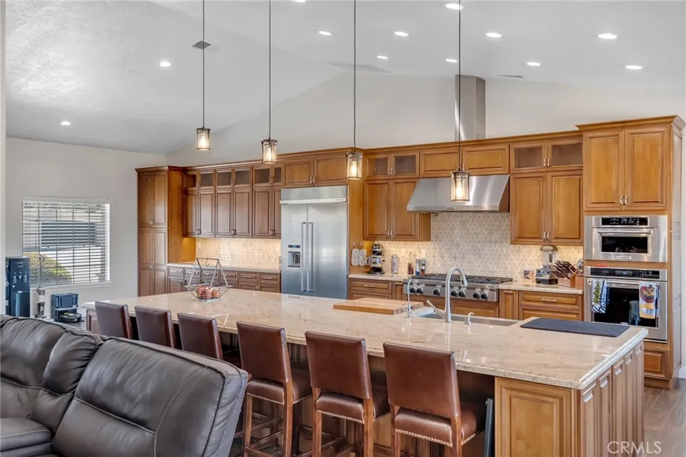 6910 Oak Vista Lane Oak Hills, CA 92344