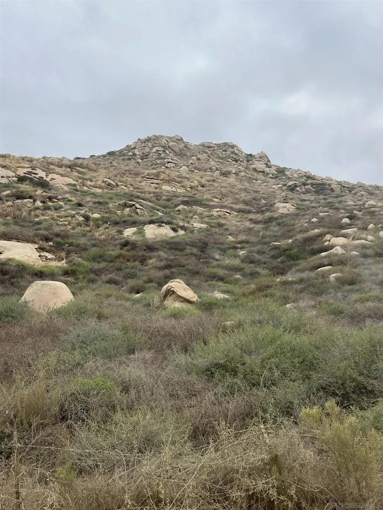 Willow Road Lakeside, CA 92040