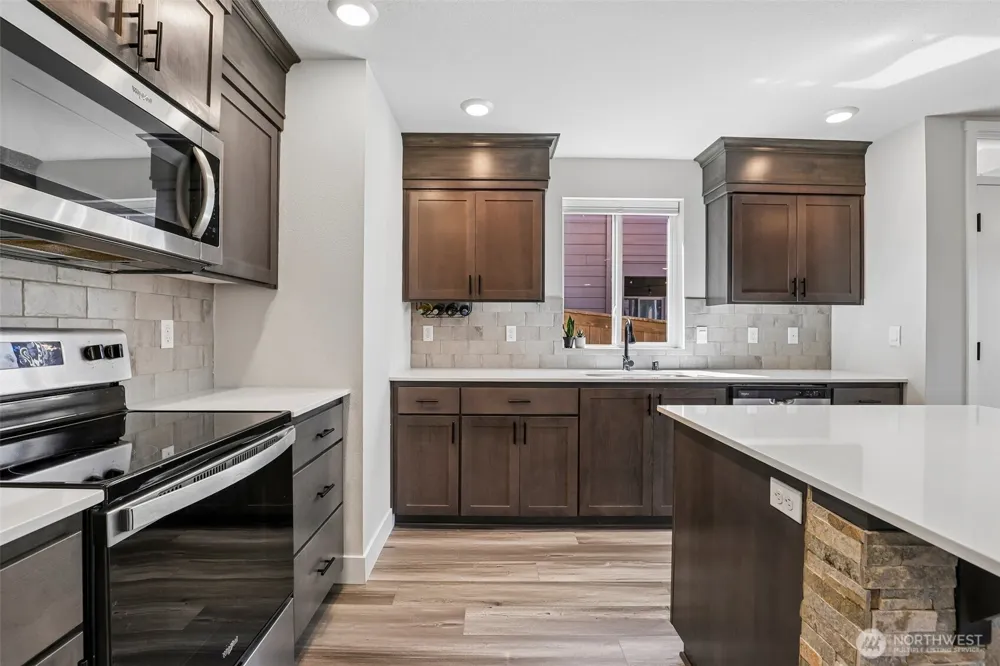 922 NW 175th Way Ridgefield, WA 98642