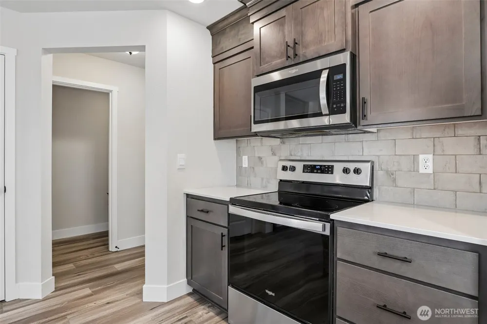 922 NW 175th Way Ridgefield, WA 98642