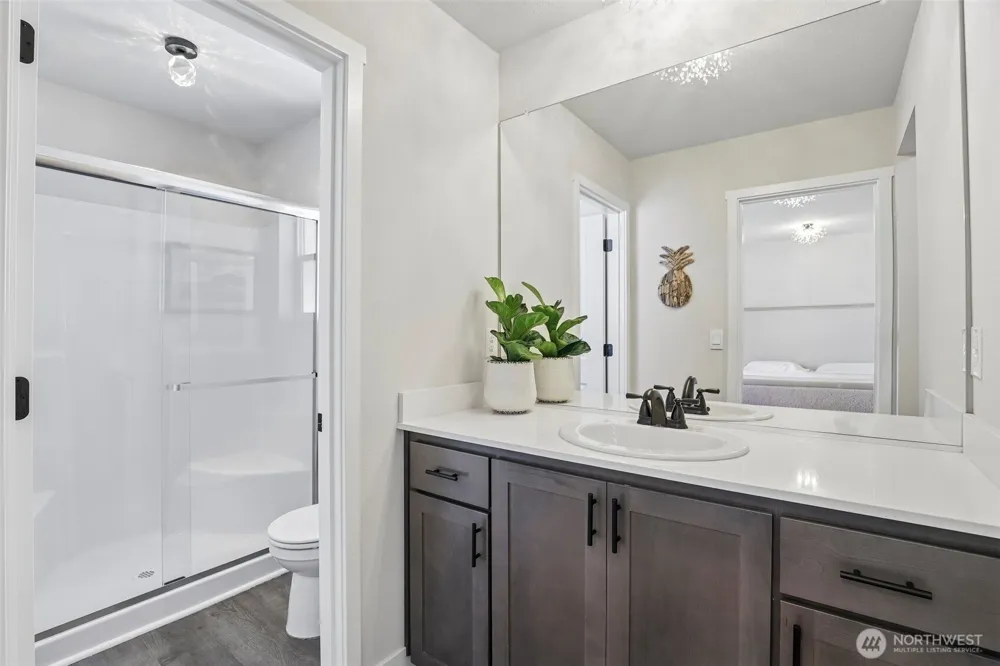 922 NW 175th Way Ridgefield, WA 98642