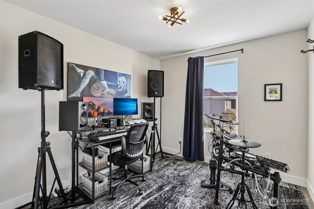 922 NW 175th Way Ridgefield, WA 98642