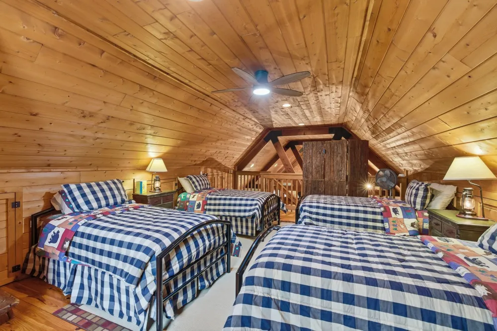 1233 Oliver Dr Monteagle, TN 37356