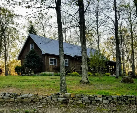 1233 Oliver Dr