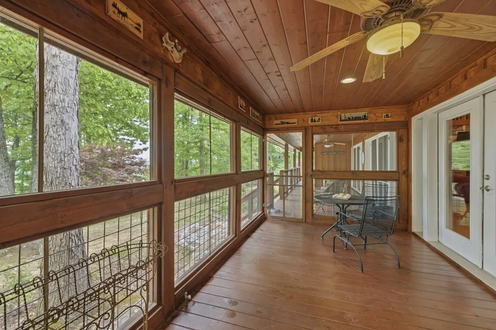1233 Oliver Dr Monteagle, TN 37356