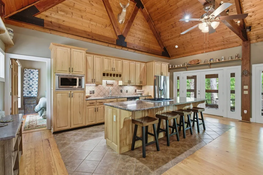 1233 Oliver Dr Monteagle, TN 37356