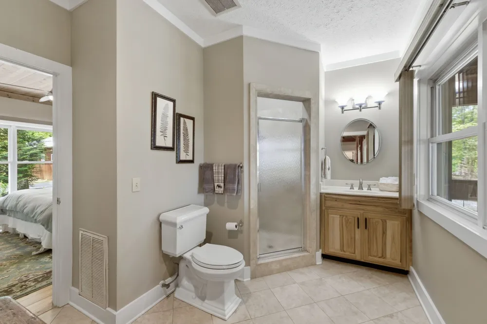 1233 Oliver Dr Monteagle, TN 37356