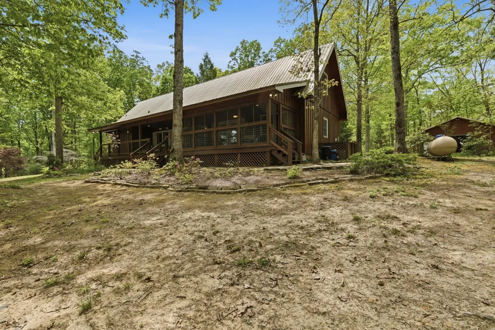 1233 Oliver Dr Monteagle, TN 37356