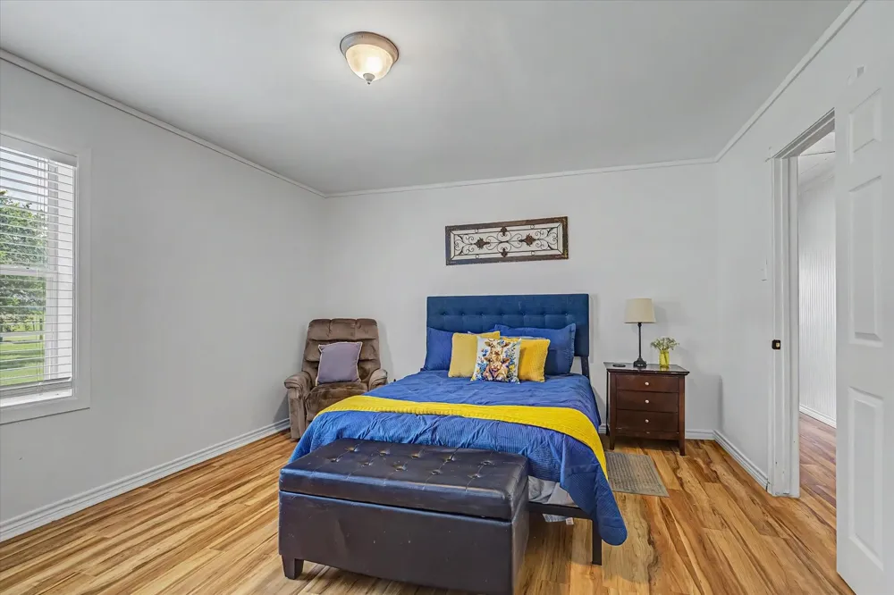 384 County Road 2046 Hull, TX 77564