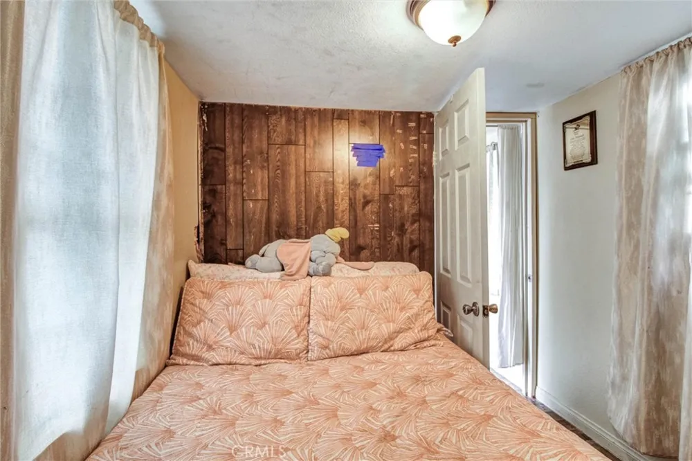4015 MOUNTAIN  DR  spc  2 #2 San Bernardino, CA 92407