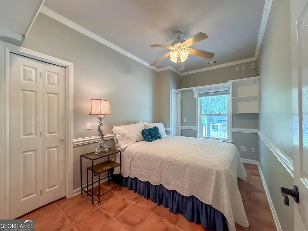 543 E 1st ST Midway, GA 31320