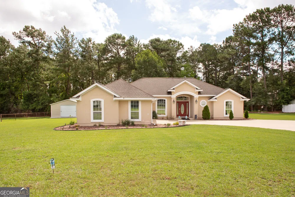2506 Lejuene RD Waycross, GA 31501
