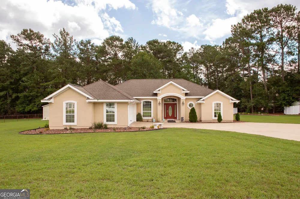 2506 Lejuene RD Waycross, GA 31501