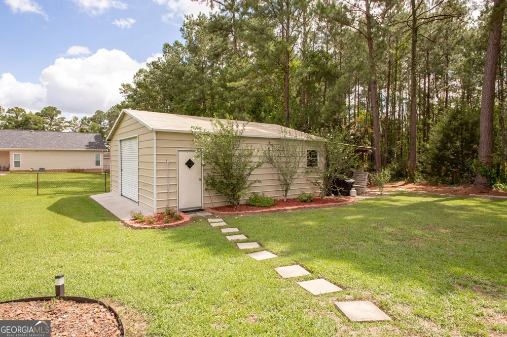 2506 Lejuene RD Waycross, GA 31501
