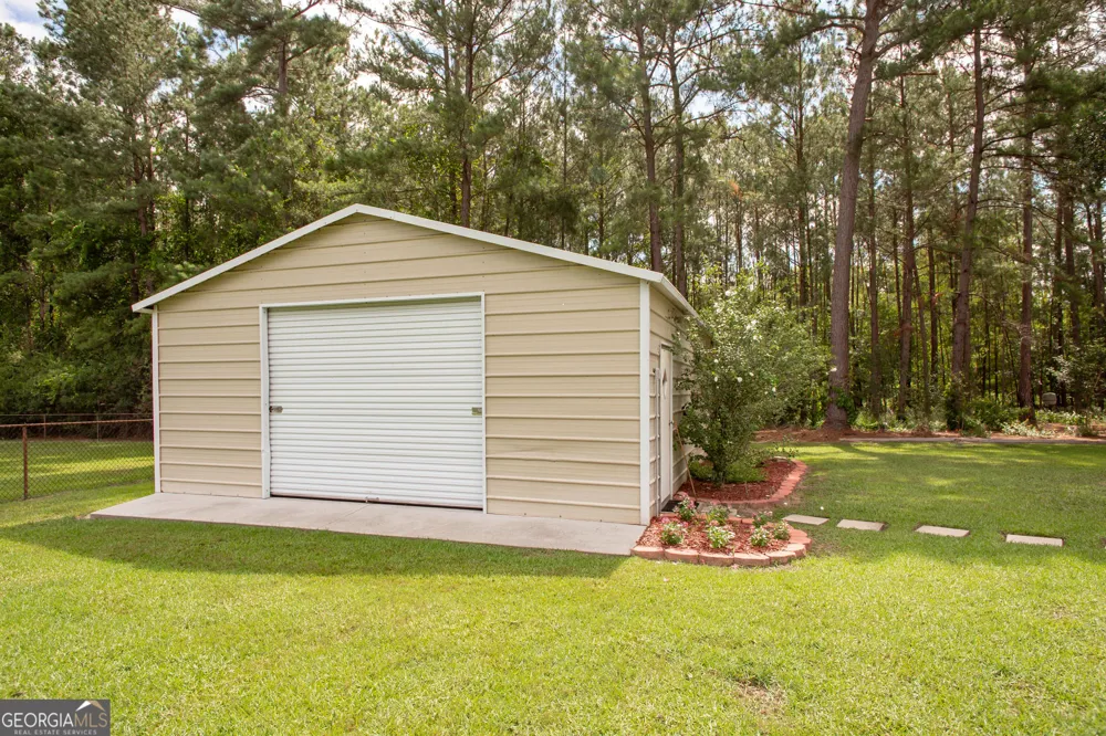 2506 Lejuene RD Waycross, GA 31501