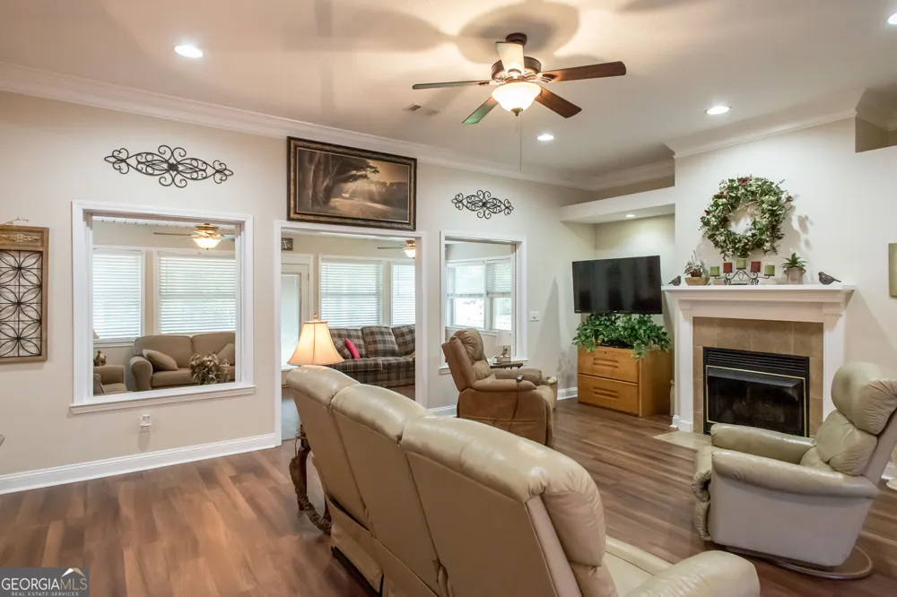 2506 Lejuene RD Waycross, GA 31501
