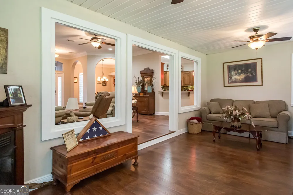 2506 Lejuene RD Waycross, GA 31501