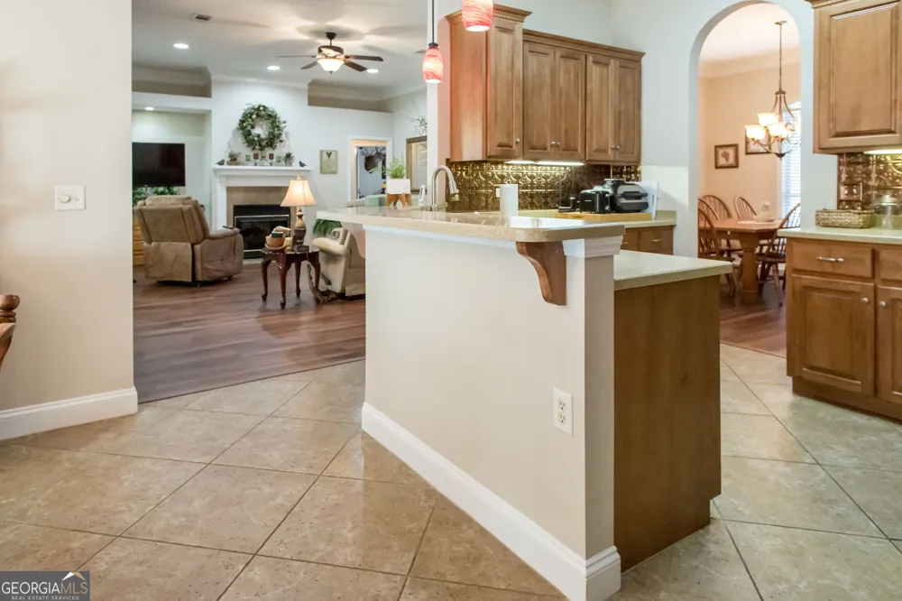 2506 Lejuene RD Waycross, GA 31501