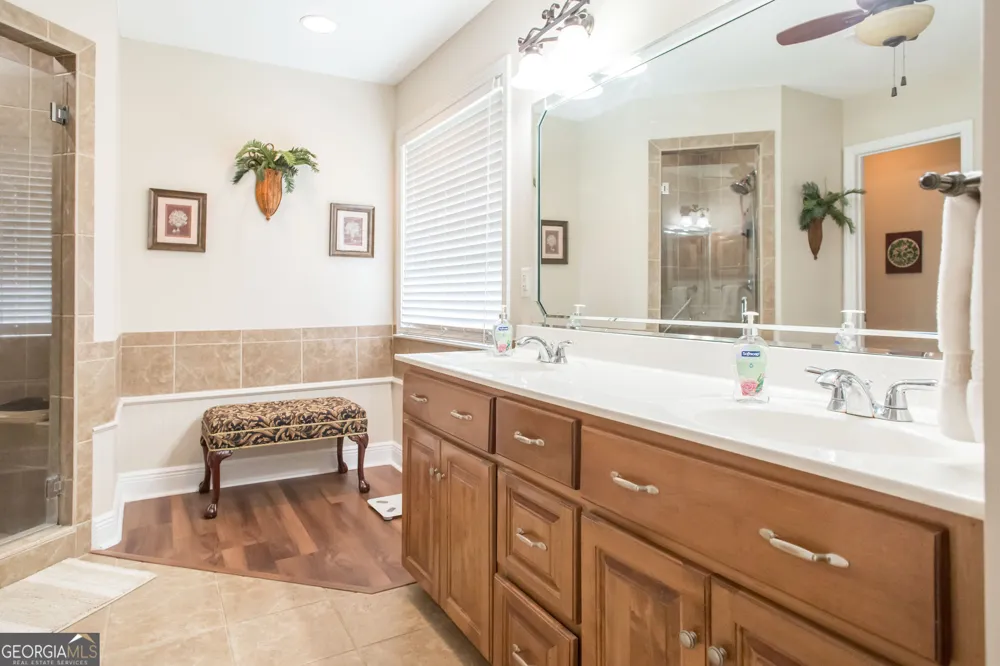2506 Lejuene RD Waycross, GA 31501