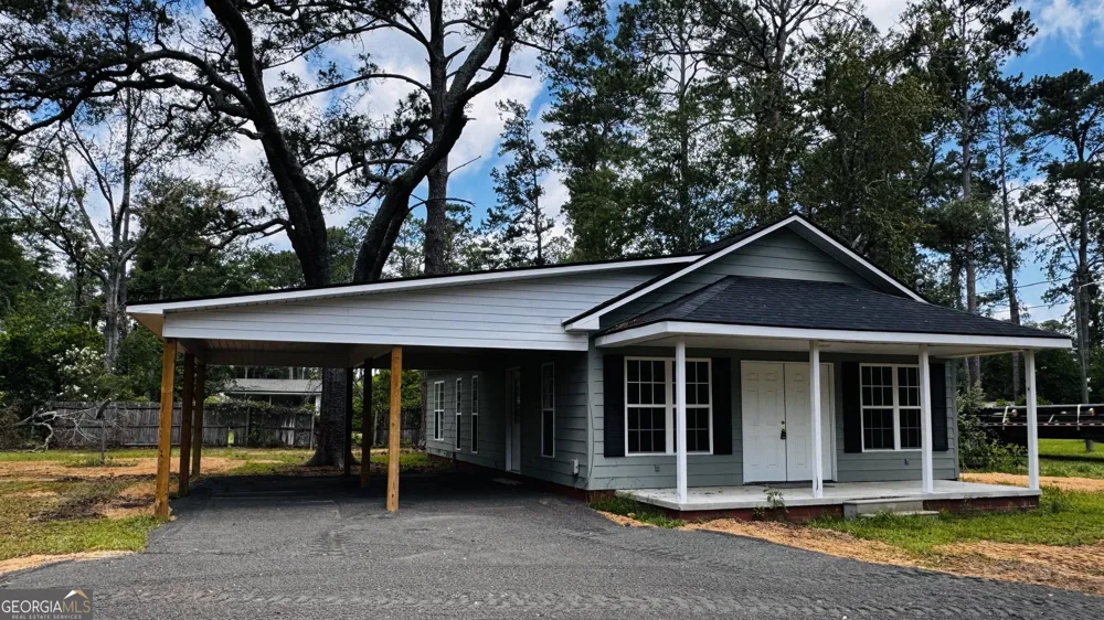 101 Mimosa CIR Reidsville, GA 30453