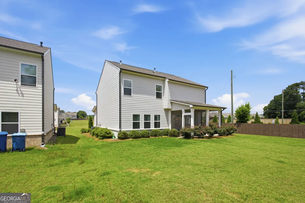 2700 Westgate Park DR Loganville, GA 30052