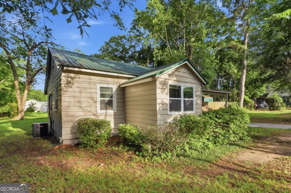 242 N Dogwood AVE Social Circle, GA 30025