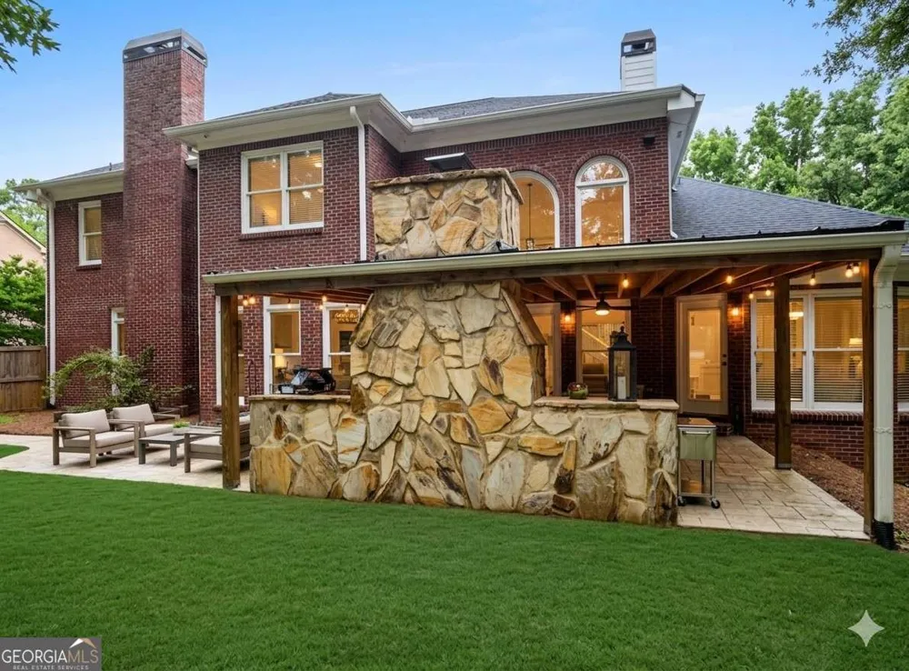 2730 Runnelwood LN Snellville, GA 30078