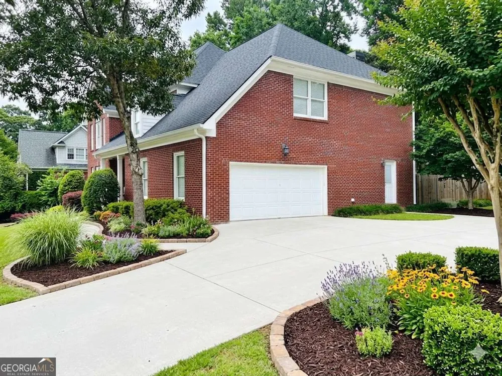 2730 Runnelwood LN Snellville, GA 30078