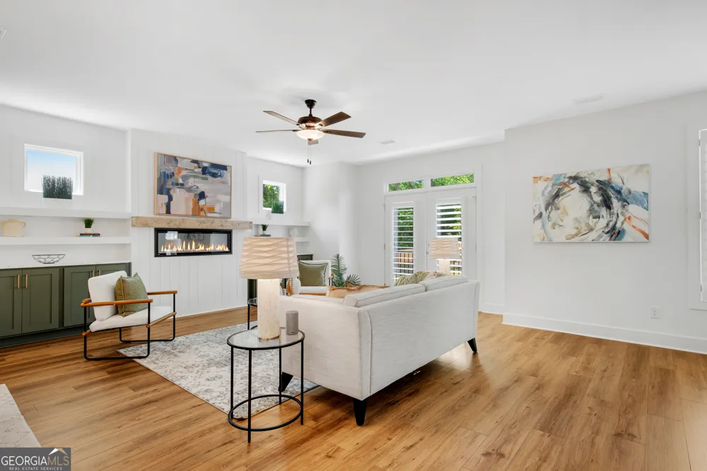 2743 Hallwood LN Suwanee, GA 30024
