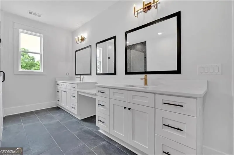 300 Eminence Peak Rydal, GA 30171