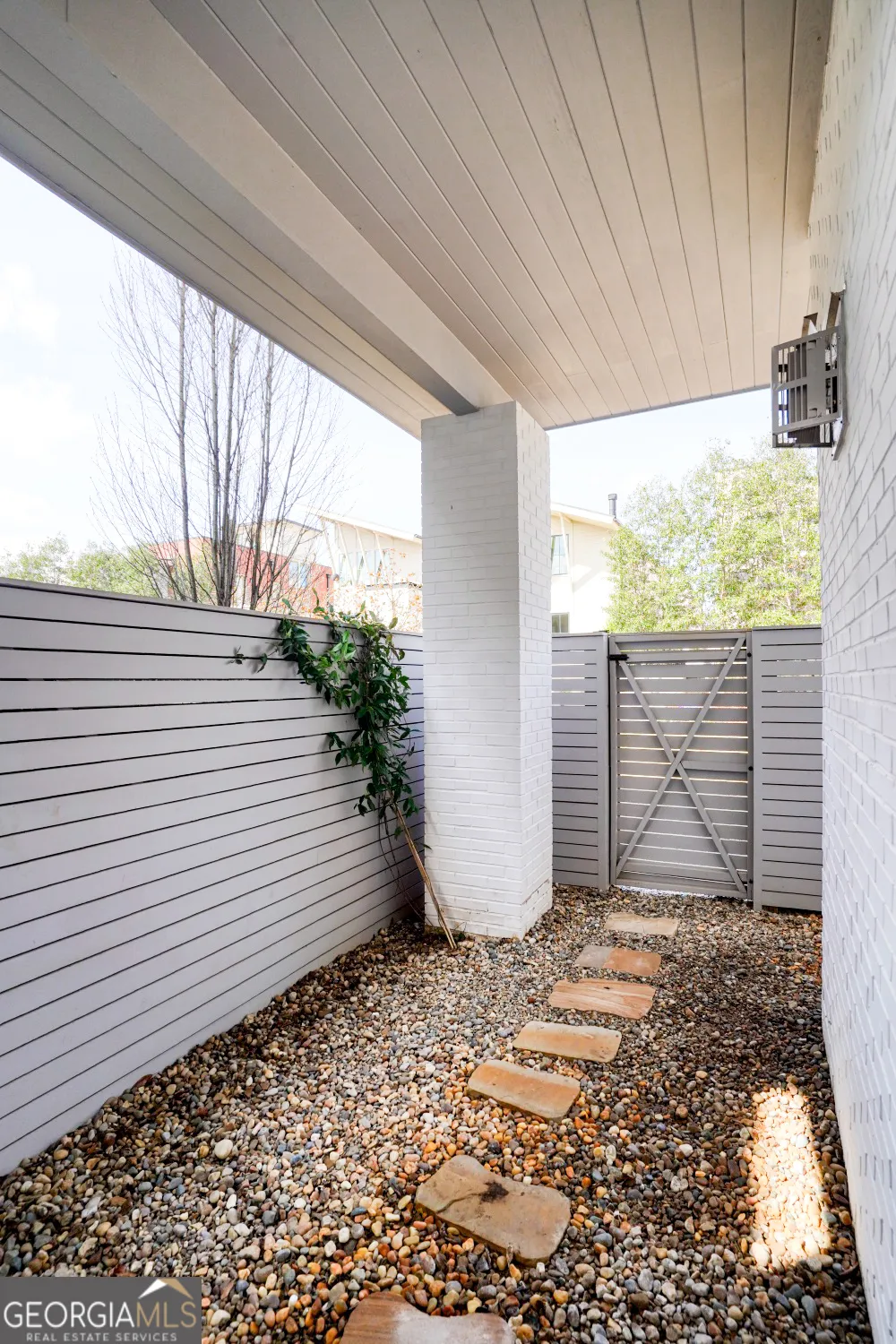 157 Ravenhurst LN Fayetteville, GA 30214