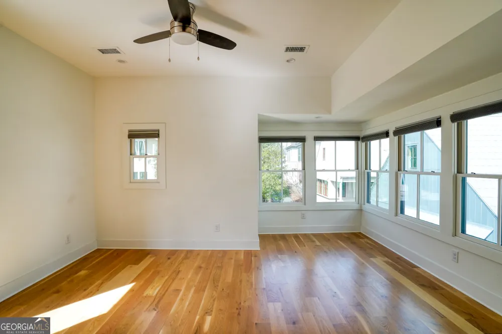 157 Ravenhurst LN Fayetteville, GA 30214