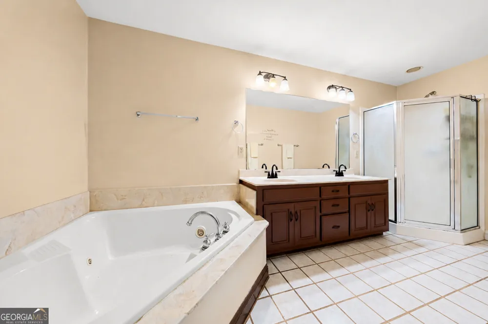 81 Valley RD Colbert, GA 30628