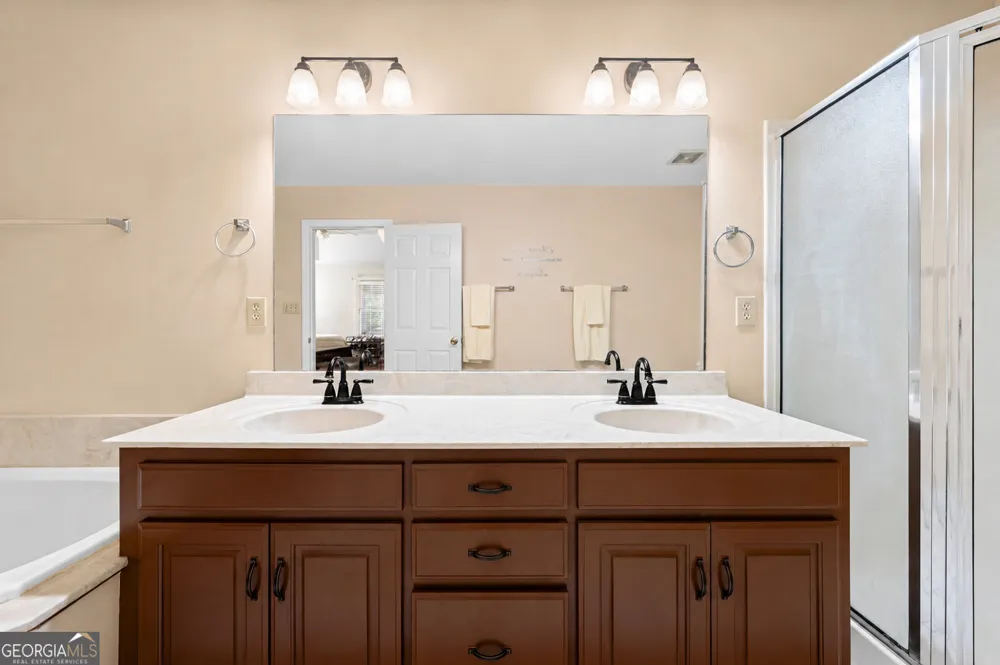 81 Valley RD Colbert, GA 30628