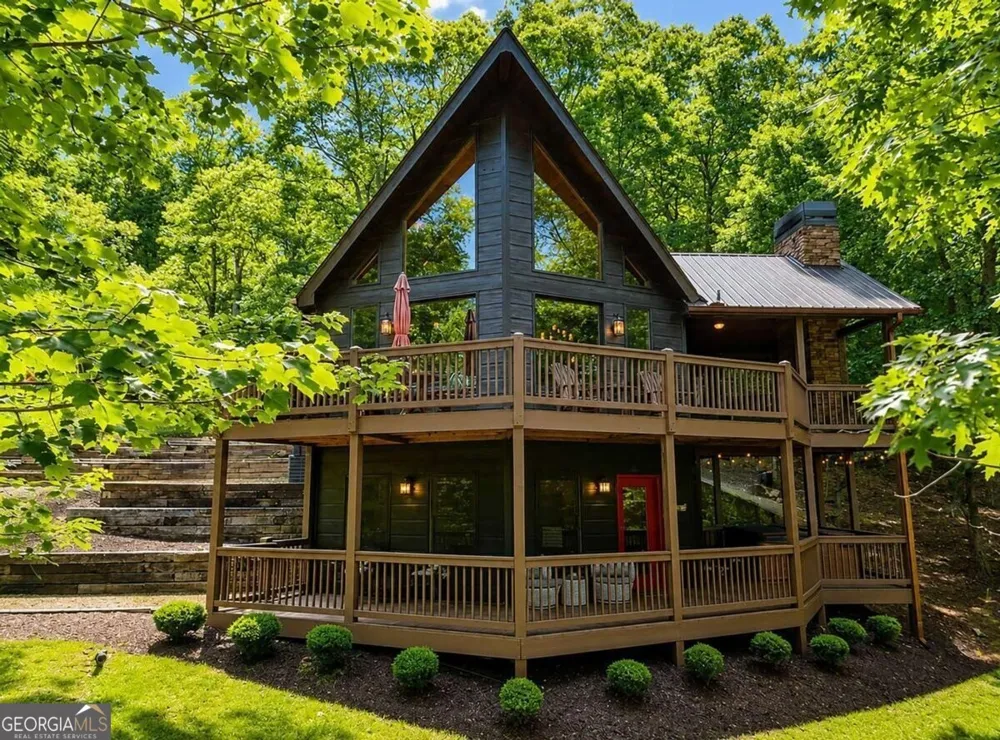 901 Stuart Mountain RD Mineral Bluff, GA 30559