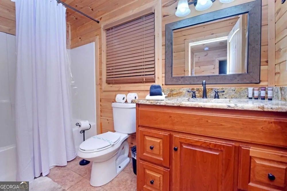 901 Stuart Mountain RD Mineral Bluff, GA 30559