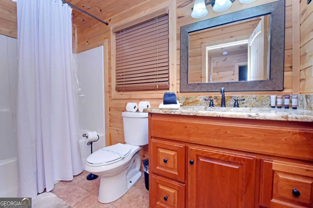 901 Stuart Mountain RD Mineral Bluff, GA 30559