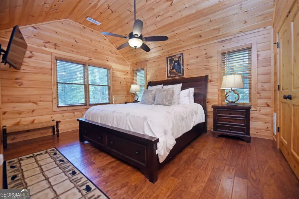 901 Stuart Mountain RD Mineral Bluff, GA 30559