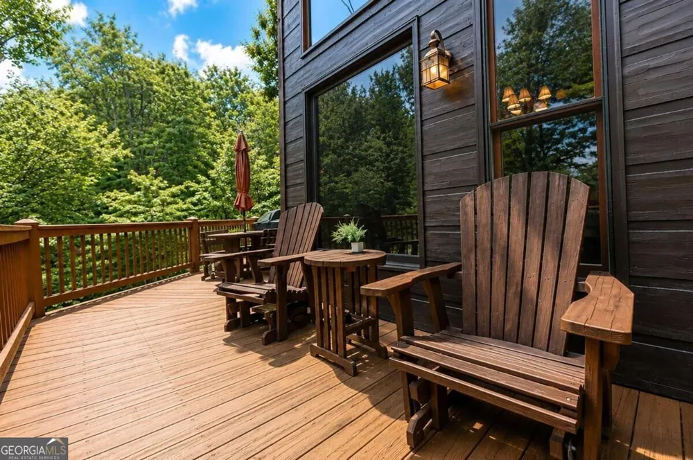 901 Stuart Mountain RD Mineral Bluff, GA 30559