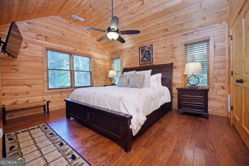 901 Stuart Mountain RD Mineral Bluff, GA 30559