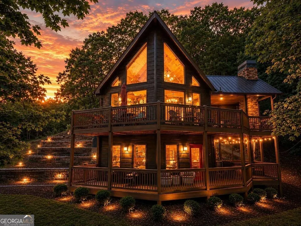 901 Stuart Mountain RD Mineral Bluff, GA 30559