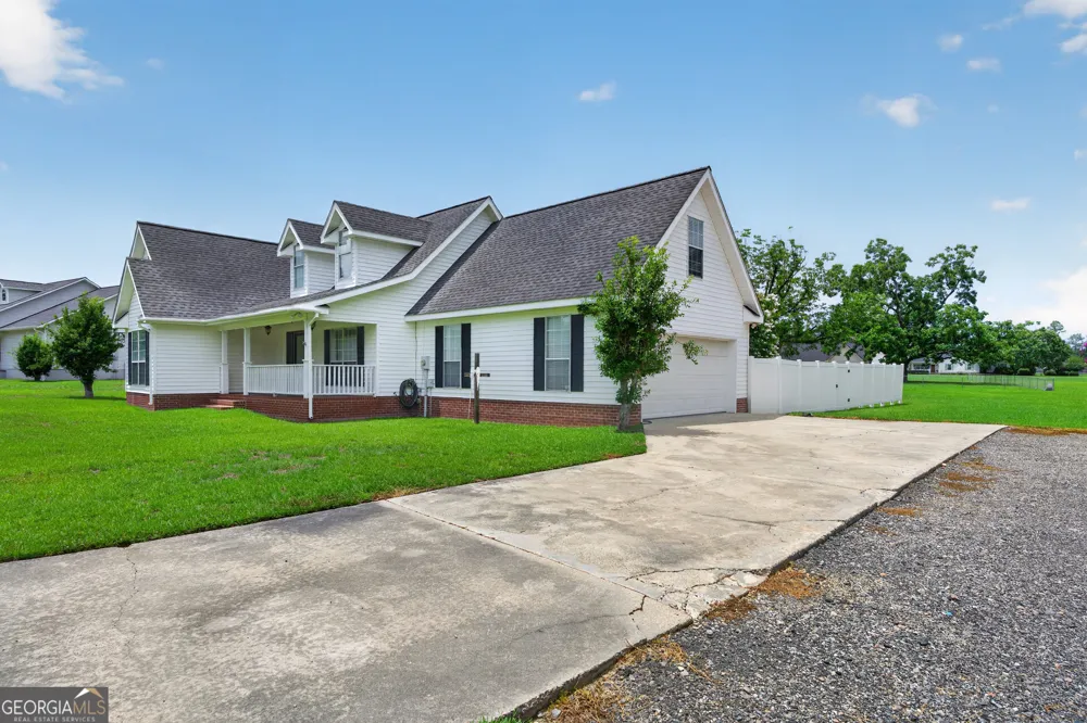 3808 DEER RUN DR Blackshear, GA 31516