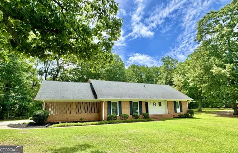758 S Cherokee RD