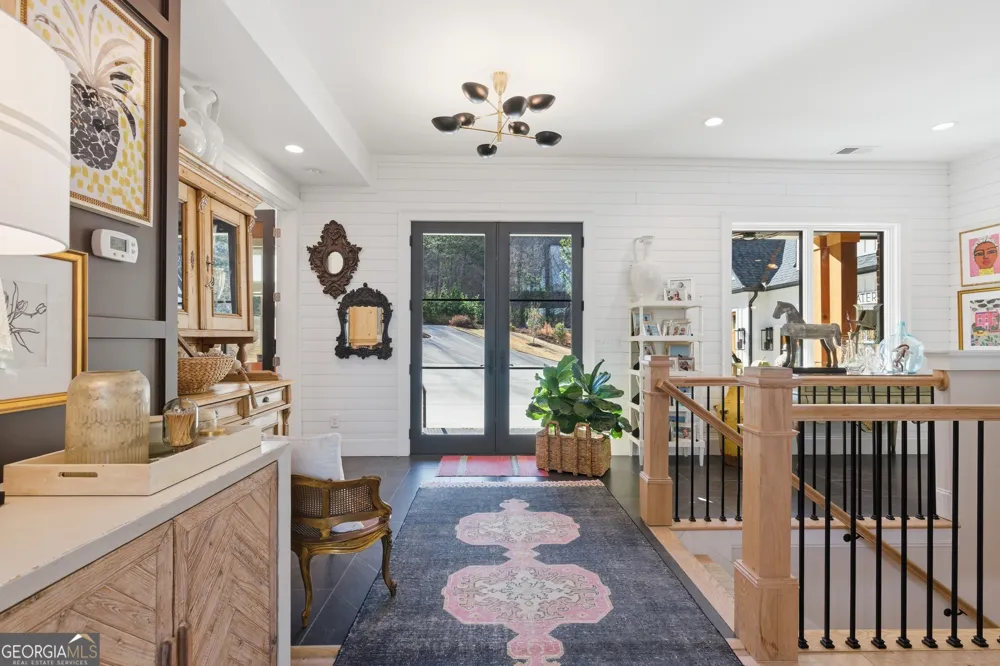 1198 N Edgewater TRL Toccoa, GA 30577
