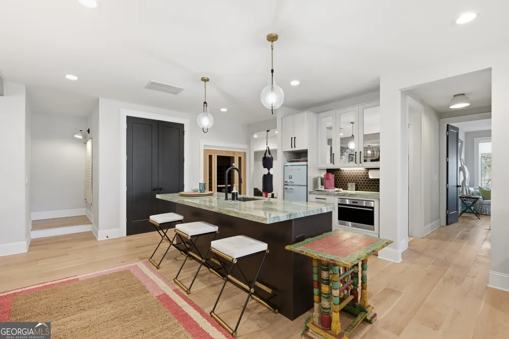 1198 N Edgewater TRL Toccoa, GA 30577