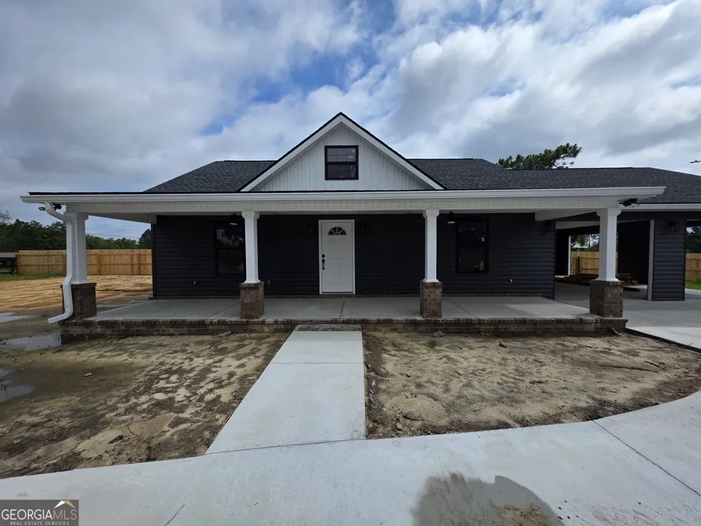 27 Elmwood Lane Baxley, GA 31513