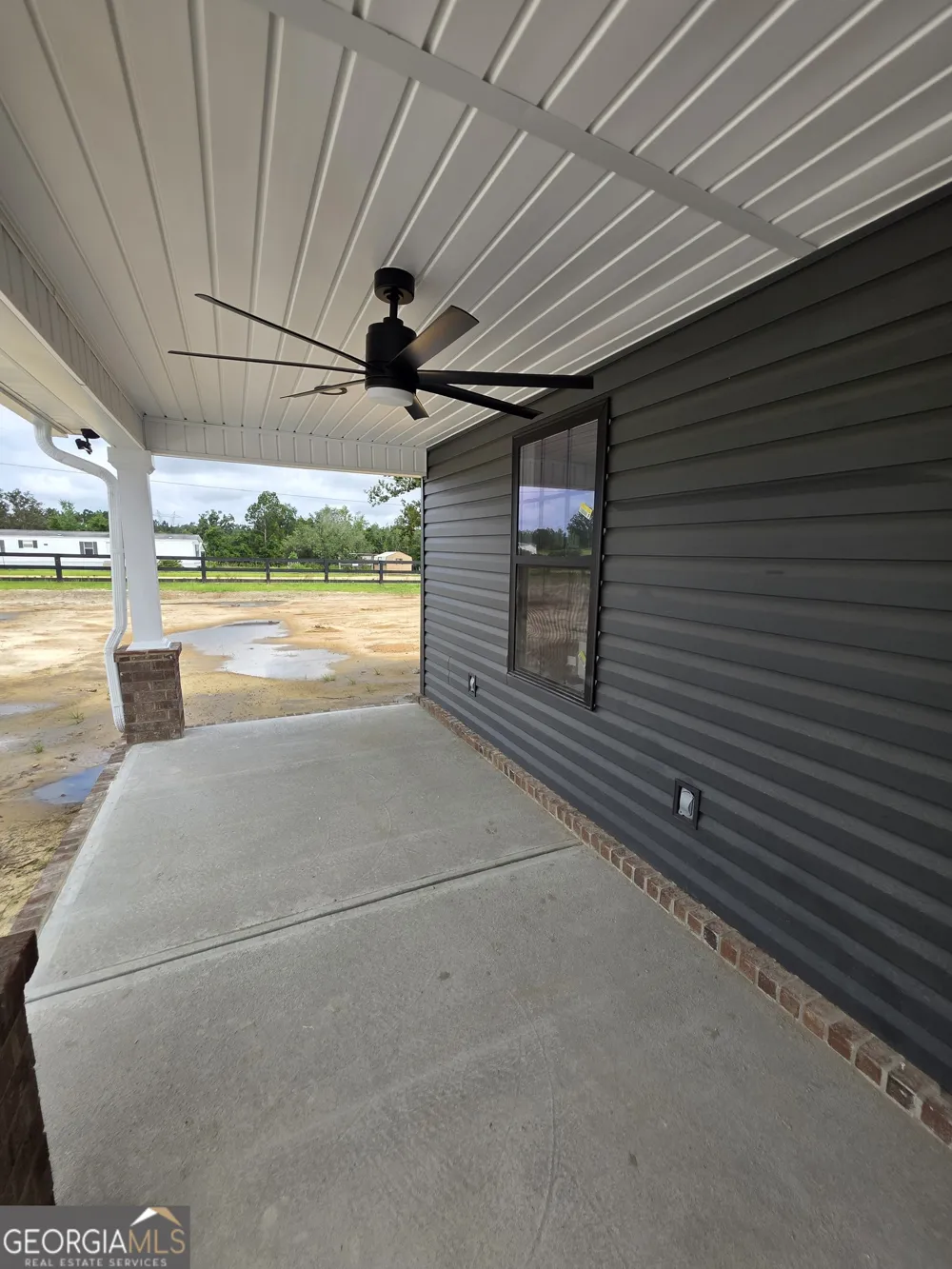 27 Elmwood Lane Baxley, GA 31513