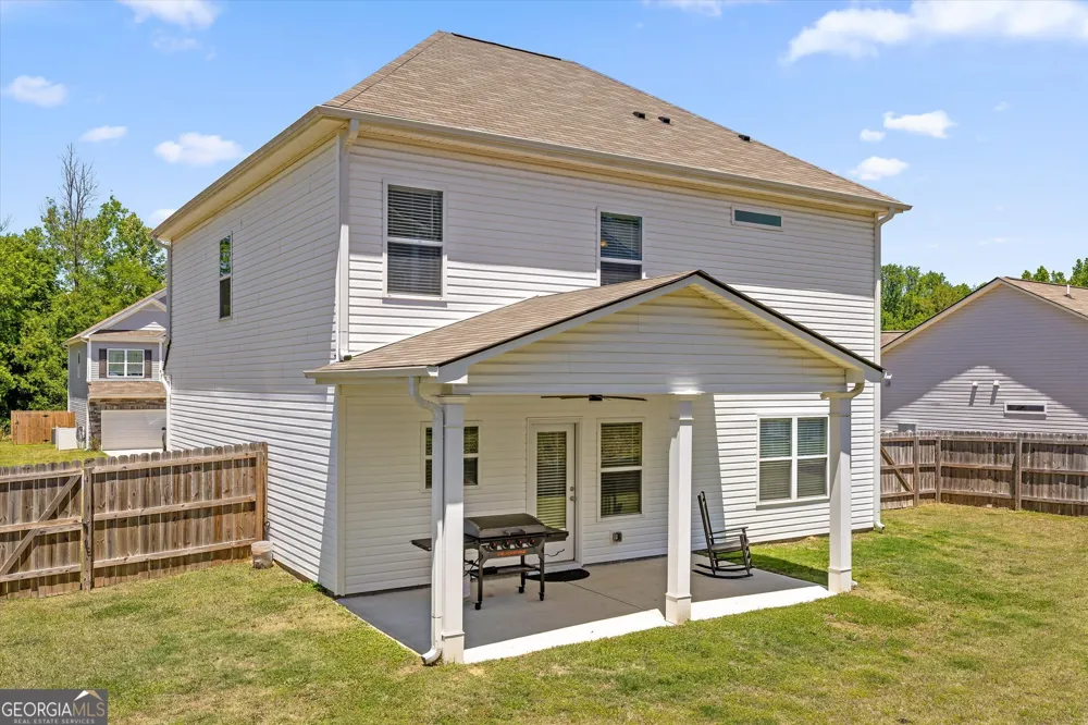637 Collington CIR Dalton, GA 30721