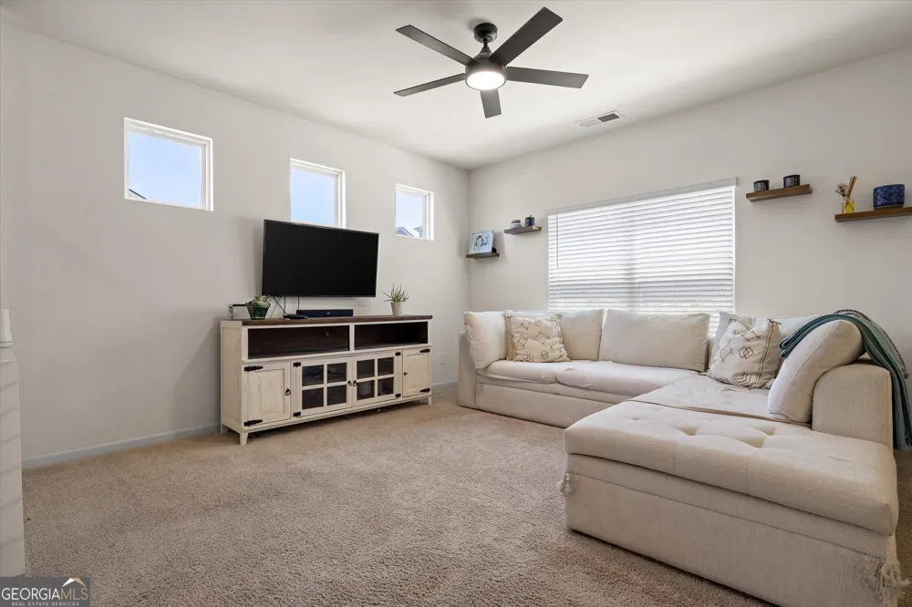 637 Collington CIR Dalton, GA 30721
