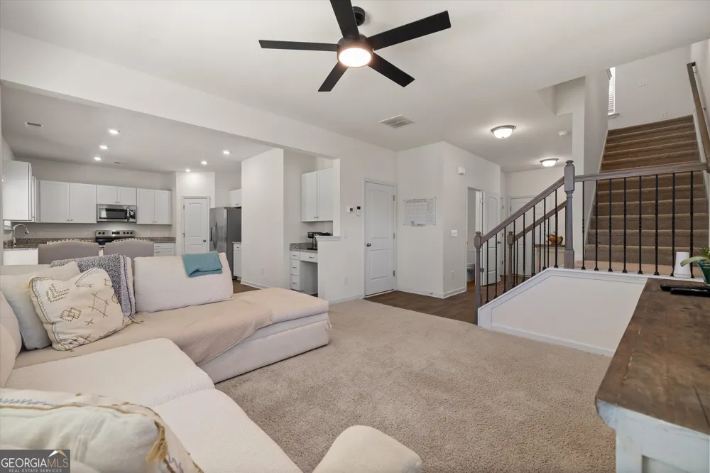 637 Collington CIR Dalton, GA 30721